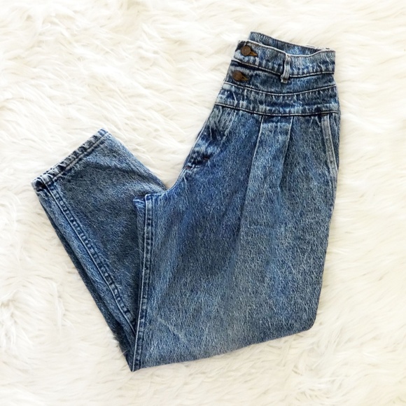 pleated lee jeans
